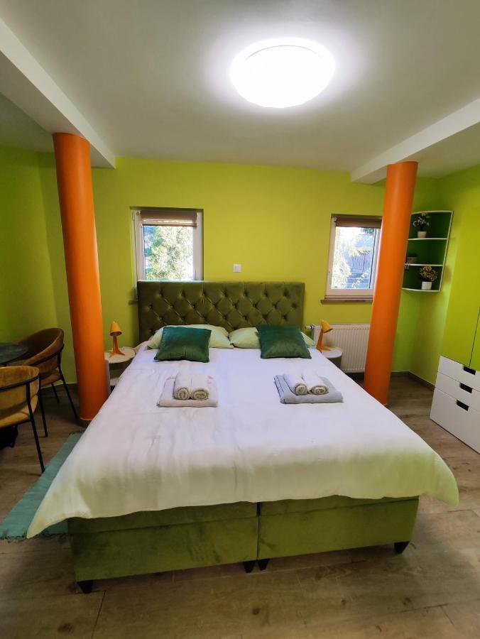 Villa Vino & Grad Загреб Екстериор снимка
