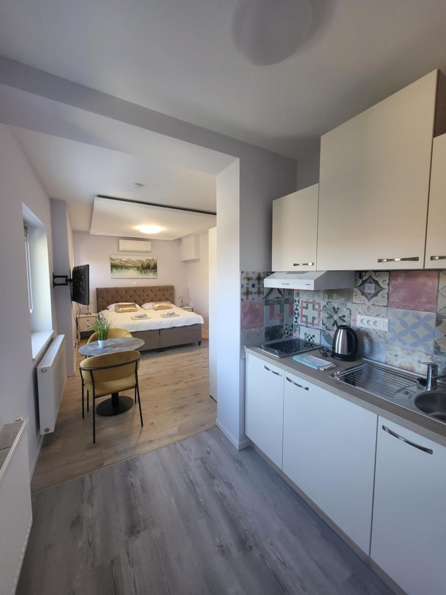 Villa Vino & Grad Загреб Екстериор снимка
