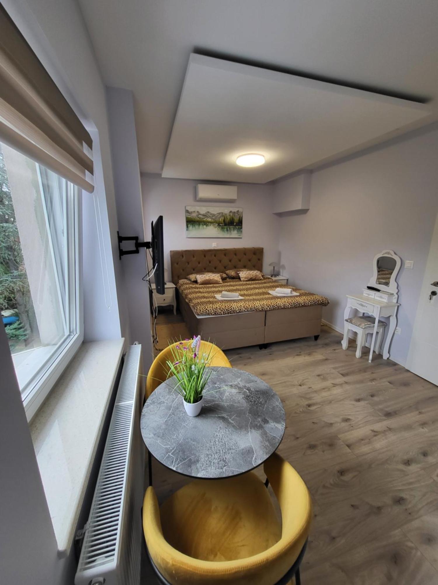 Villa Vino & Grad Загреб Екстериор снимка